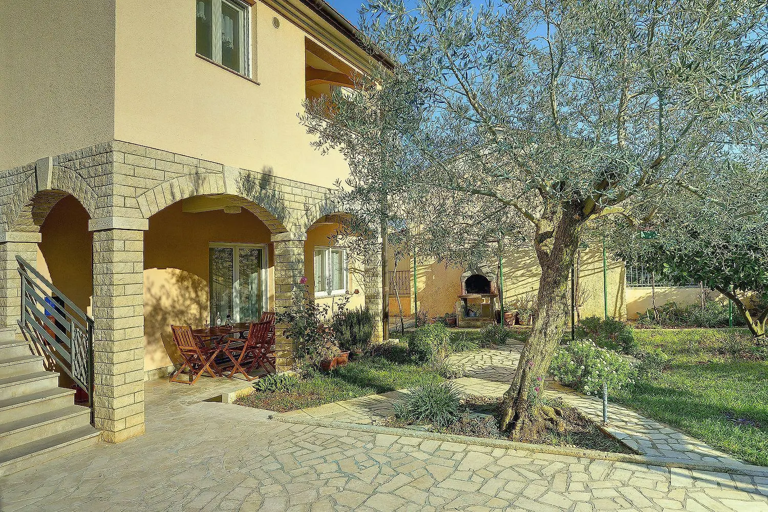 Apartment Ljuba Pola